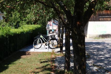 NOVA STOJALA ZA KOLESA 04 FOTO LJUBO VUKELIČ